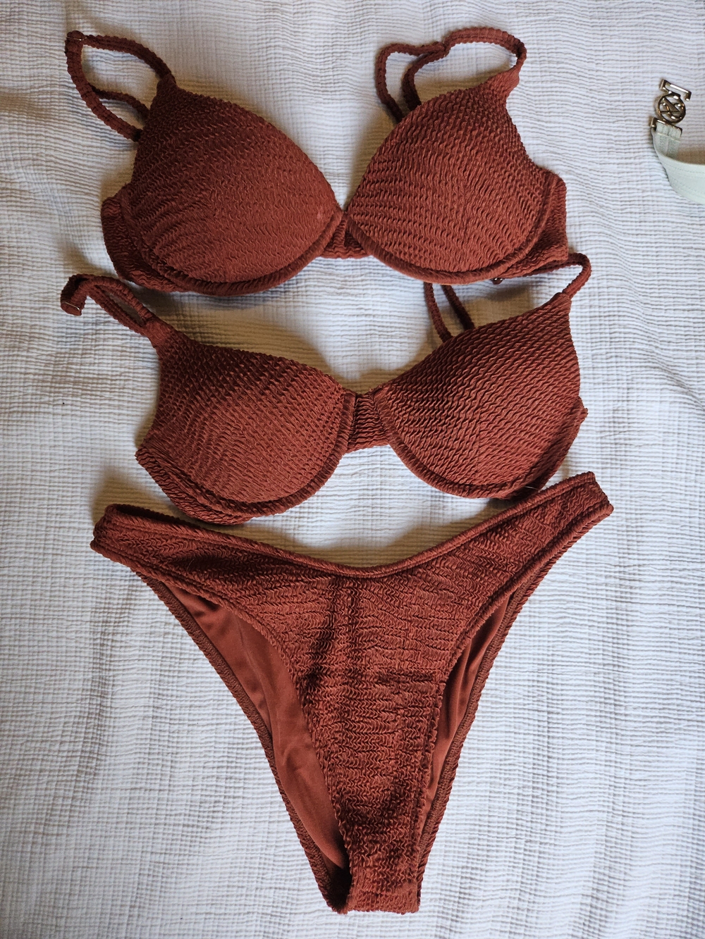 Women’s Ribbed Underwire Bikini Top (Small)
